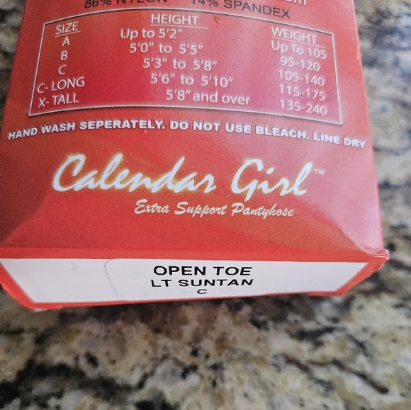 New In Box Hooters Pantyhose Open Toe  Suntan C long - Picture 5 of 7